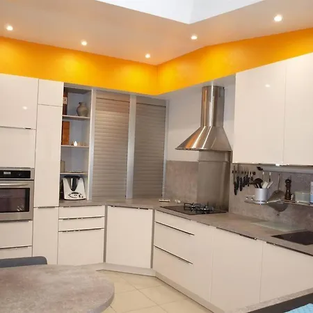 Charming City Home Near Downtown With Garage Amiens Exterior photo