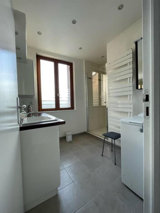 Charming Near Downtown With Garage Casa vacanze *