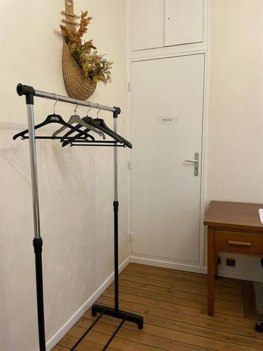 Casa vacanze Charming Near Downtown With Garage